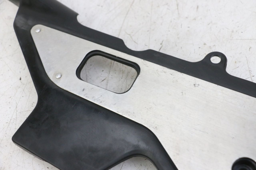 photo de RAHMENABDECKUNG RECHTS HONDA CBR F 1000 (1993 - 1996)