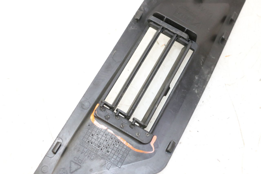 photo de RAHMENABDECKUNG RECHTS GILERA RUNNER SP 50 (2009 - 2017)