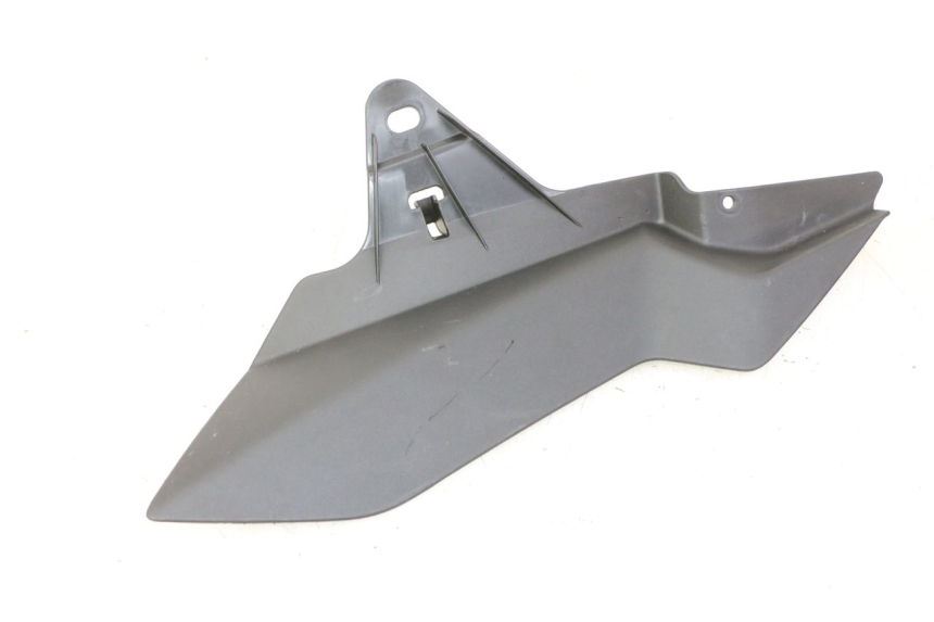 photo de RAHMENABDECKUNG RECHTS YAMAHA XMAX X-MAX 125 (2021 - 2025) - Detailansicht des Bauteils