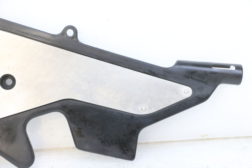 photo de RAHMENABDECKUNG LINKS HONDA CBR F 1000 (1993 - 1996)