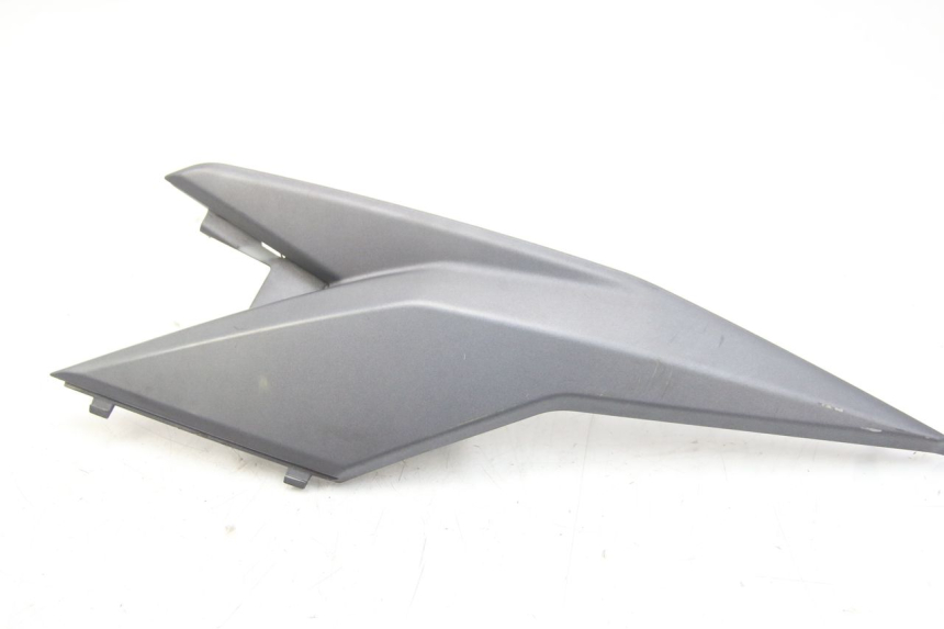 photo de LINKER SEITENRAHMENABDECKUNG SYM JET 14 4T 50 (2018 - 2022)