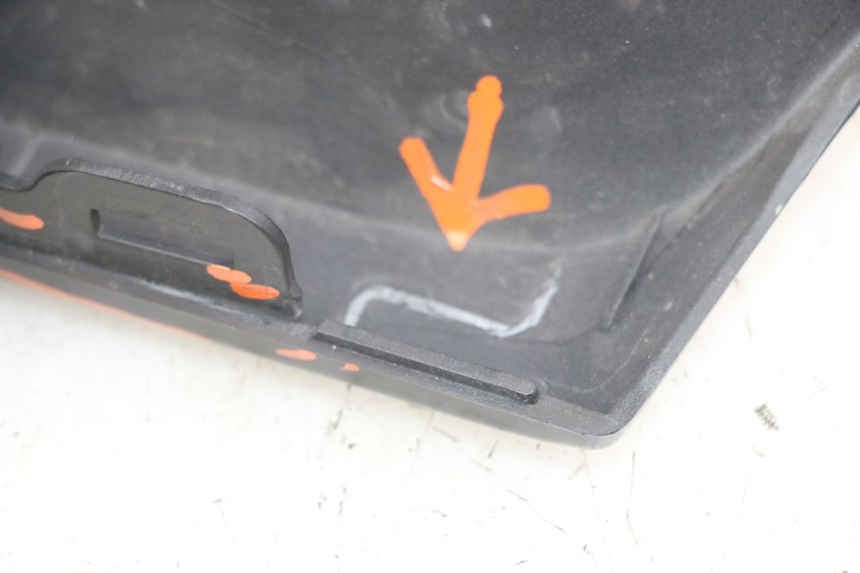 photo de LINKER SEITENRAHMENABDECKUNG YAMAHA XMAX X-MAX ABS 125 (2017 - 2020) - Zoom auf Gebrauchszustand