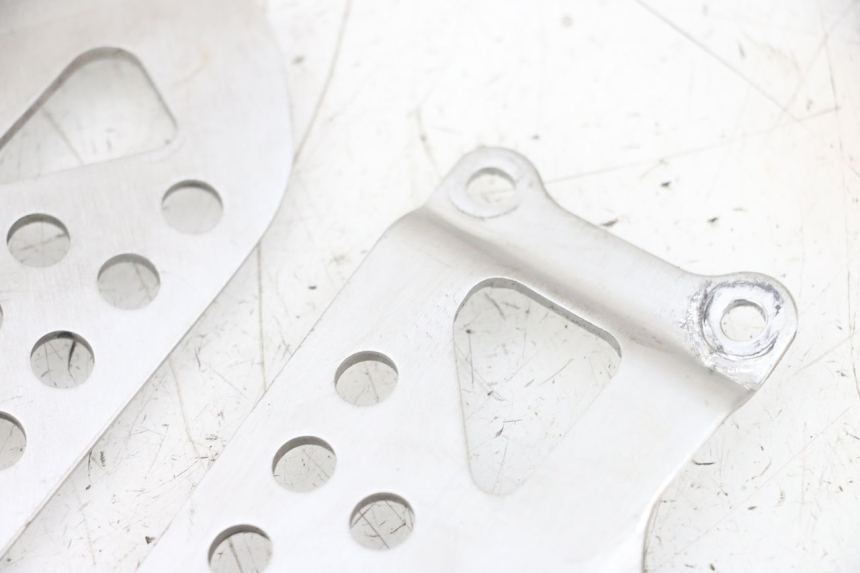 photo de RAHMENABDECKUNG SUZUKI GSXR GSX-R 1000 (2003 - 2004) - Technische Nahaufnahme