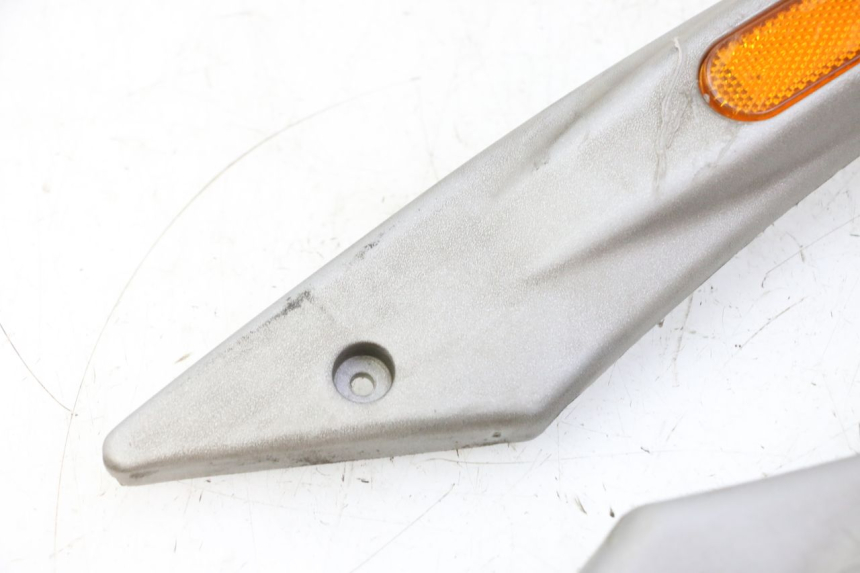 photo de RAHMENABDECKUNG PIAGGIO LIBERTY 125 (1998 - 2008)