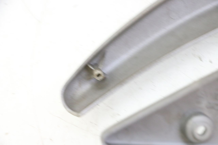 photo de RAHMENABDECKUNG PIAGGIO LIBERTY 125 (1998 - 2008)