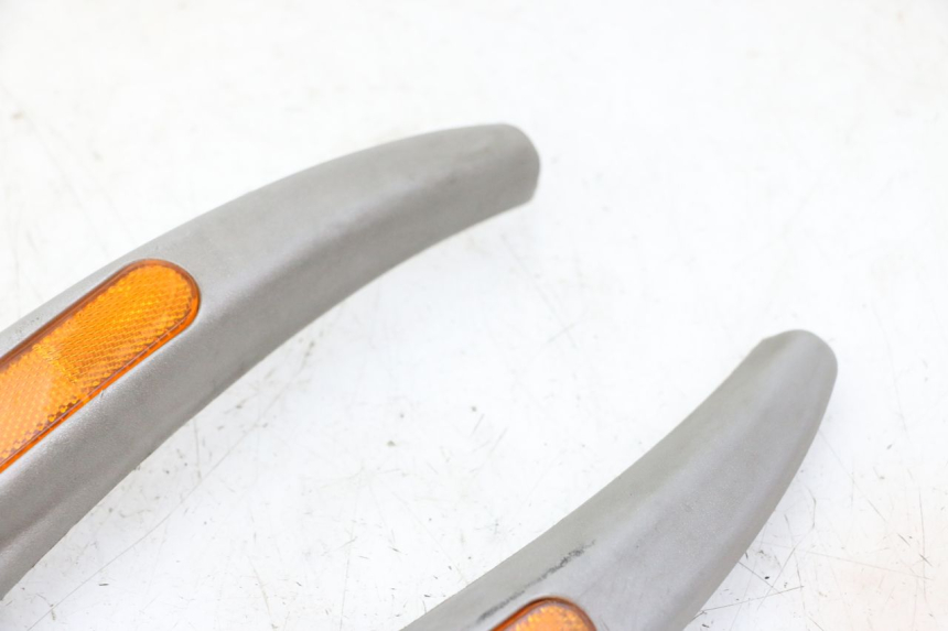 photo de RAHMENABDECKUNG PIAGGIO LIBERTY 125 (1998 - 2008)