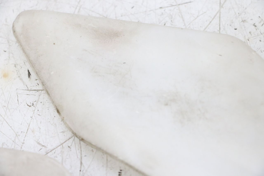 photo de RAHMENABDECKUNG HONDA NSR R 125 (1994 - 2003) - Oberflächenzustand und Material