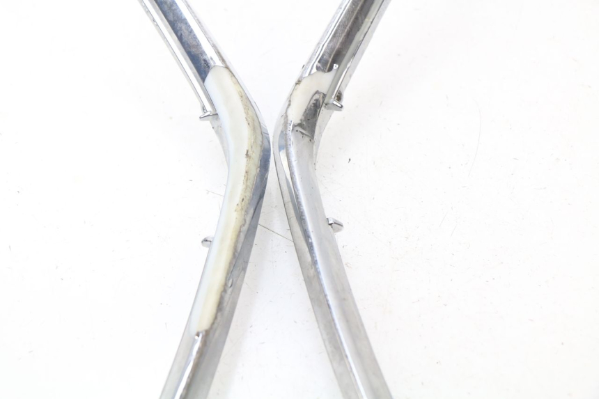 photo de RAHMENABDECKUNG PIAGGIO PRIMAVERA 125 (2013 - 2021) - Detailansicht des Bauteils