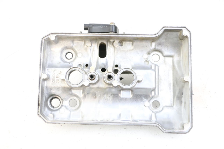 photo de VENTILDECKEL SUZUKI BURGMAN EXECUTIVE ABS 650 (2006 - 2012) - Detailansicht des Bauteils