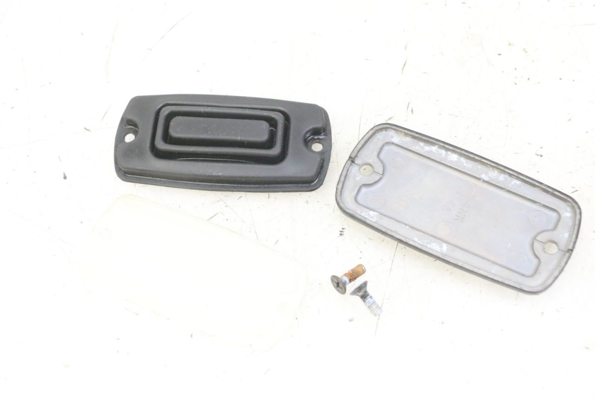 photo de BREMSPUMPE ABDECKUNG HONDA CBF 500 (2004 - 2007)