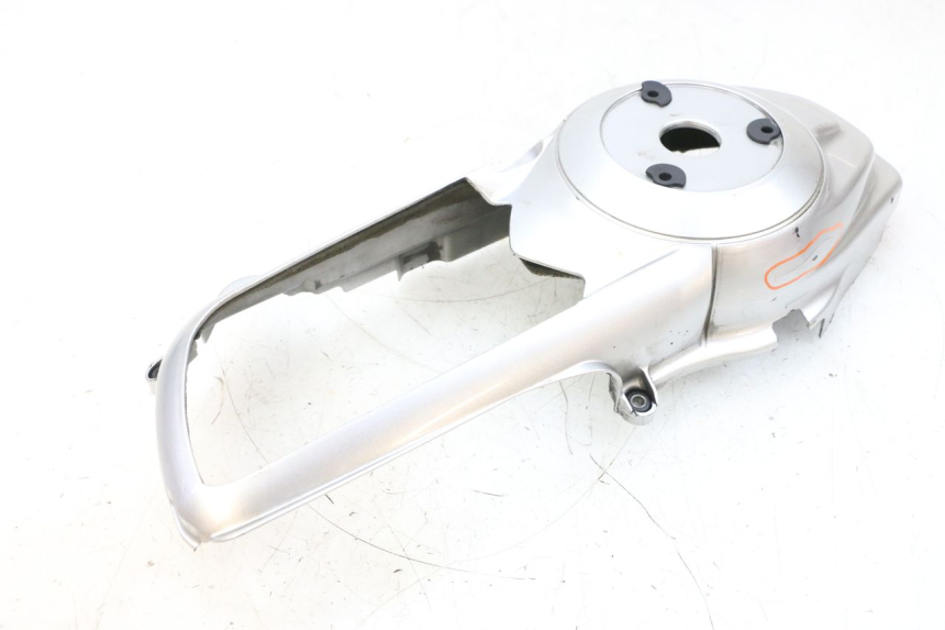 photo de MOTOR ABDECKUNG PIAGGIO VESPA GTS SUPER IE 125 (2009 - 2016) - Details der Befestigungspunkte