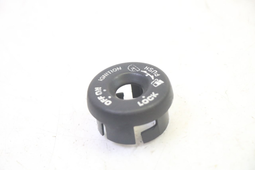 photo de ZÜNDSCHLOSSABDECKUNG HONDA FES S-WING SWING ABS 125 (2007 - 2015)