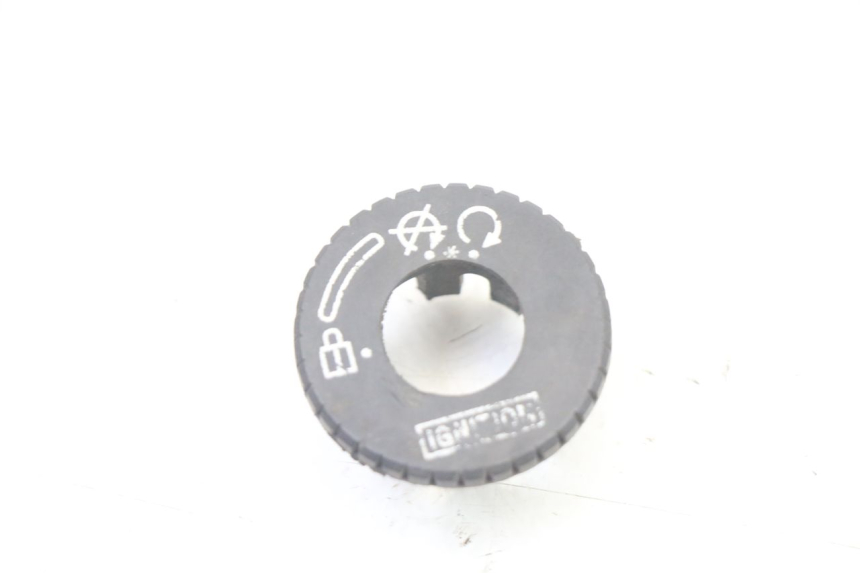 photo de ZÜNDSCHLOSSABDECKUNG PEUGEOT V-CLIC VCLIC 50 (2007 - 2013)