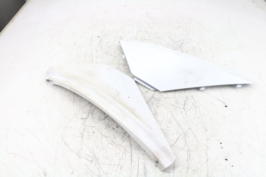photo de UNTER SITZ VERKLEIDUNG APRILIA ATLANTIC S 125 (2010 - 2013)