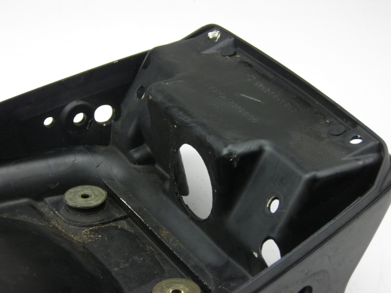 photo de UNTER SITZ VERKLEIDUNG BMW K100 ABS 1000 (1989 - 1995)