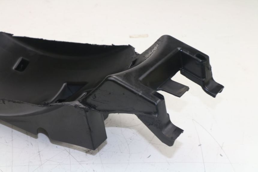 photo de UNTER SITZ VERKLEIDUNG HONDA CBF N 600 (2004 - 2007)