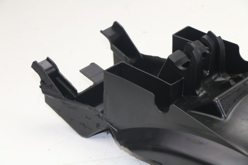 photo de UNTER SITZ VERKLEIDUNG HONDA CBF N 600 (2004 - 2007)