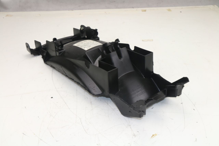 photo de UNTER SITZ VERKLEIDUNG HONDA CBF N 600 (2004 - 2007)