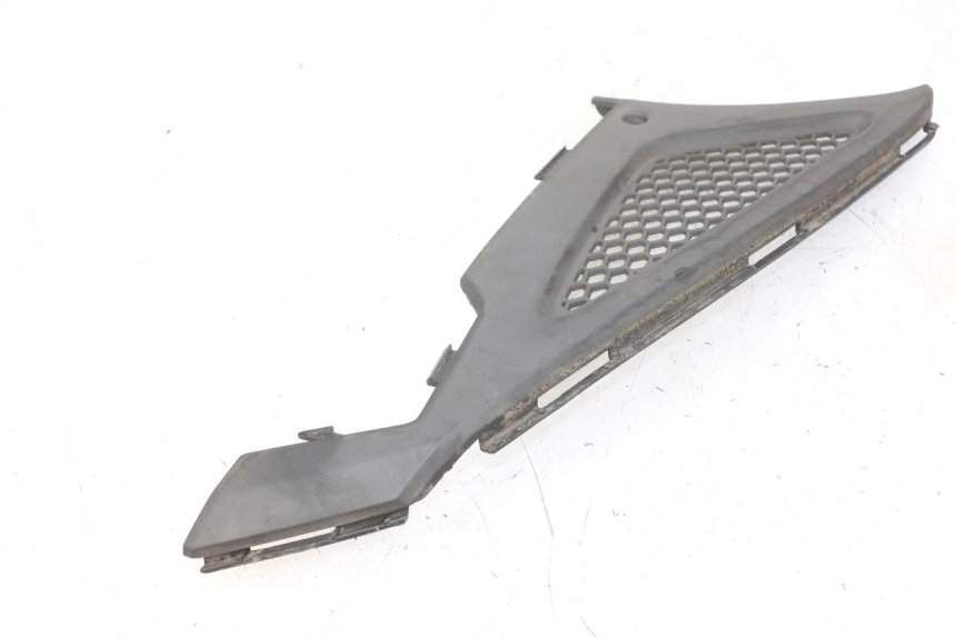 photo de UNTER SITZ VERKLEIDUNG RECHTS KYMCO AGILITY NAKED RENOUVO 2T 50 (2011 - 2018)