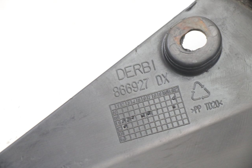 photo de UNTER SITZ VERKLEIDUNG RECHTS DERBI SENDA SM DRD X-TREME 50 (2011 - 2017)