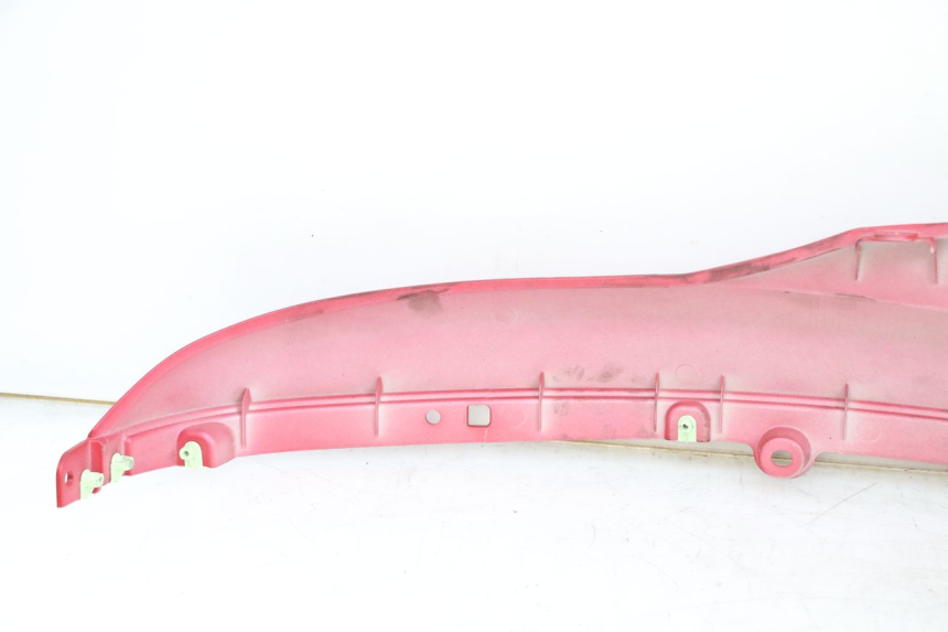 photo de UNTER SITZ VERKLEIDUNG RECHTS PEUGEOT DJANGO 4T 50 (2014 - 2019) - Oberflächenzustand und Material