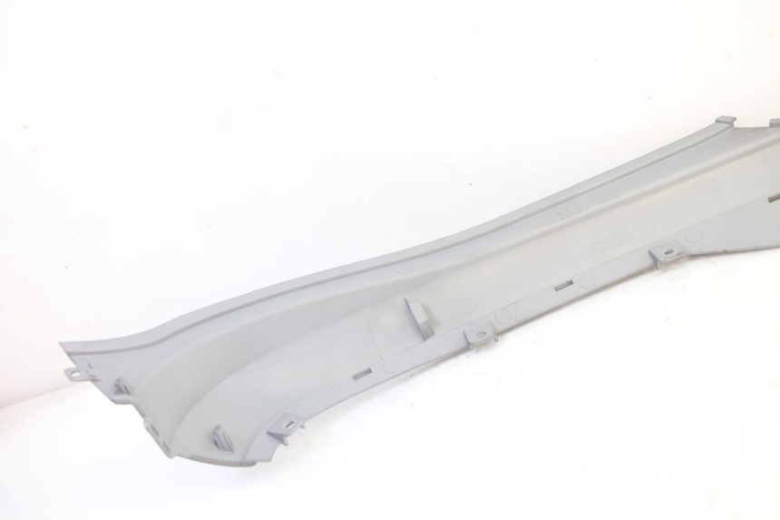 photo de RECHTER SITZBANKDECKEL SYM FIDDLE 3 III 125 (2014 - 2020) - Gesamtansicht des Produkts