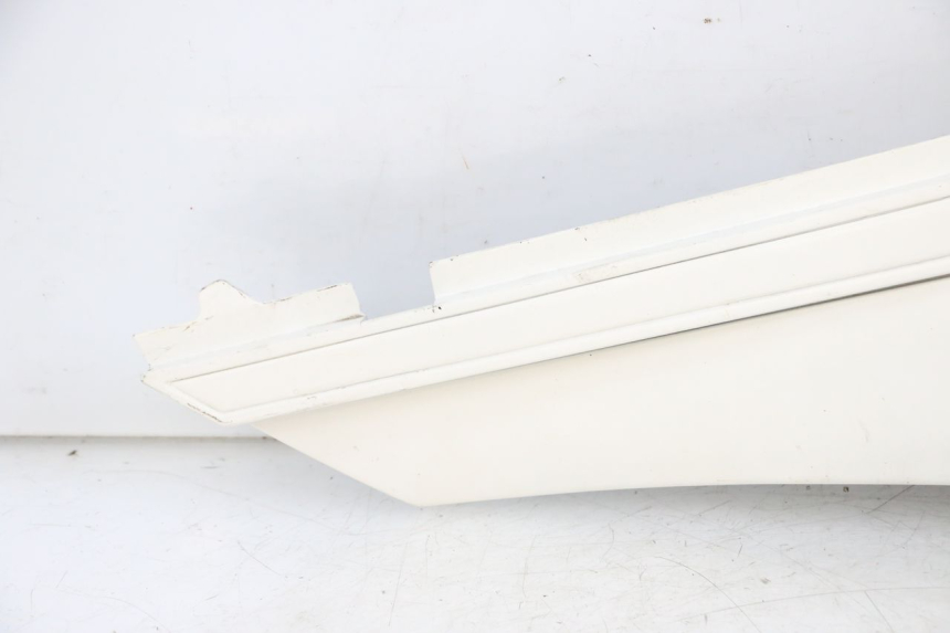 photo de UNTER SITZ VERKLEIDUNG RECHTS YAMAHA FJ 36Y 1100 (1984 - 1985)