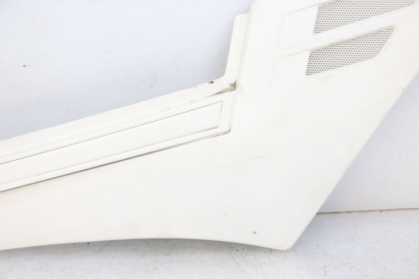 photo de UNTER SITZ VERKLEIDUNG RECHTS YAMAHA FJ 36Y 1100 (1984 - 1985)