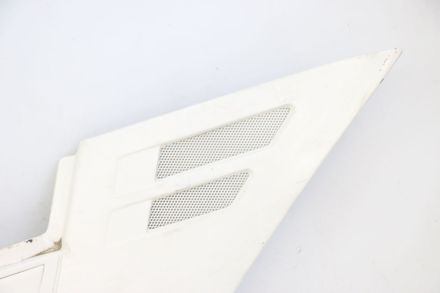 photo de UNTER SITZ VERKLEIDUNG RECHTS YAMAHA FJ 36Y 1100 (1984 - 1985)