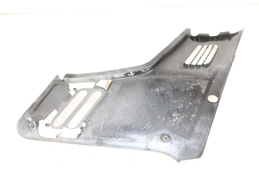 photo de UNTER SITZ VERKLEIDUNG RECHTS HONDA CBR F 1000 (1993 - 1996)