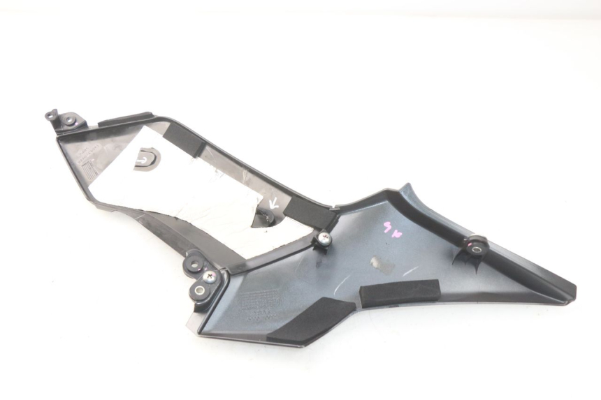photo de UNTER SITZ VERKLEIDUNG RECHTS KAWASAKI Z Z900 900 (2017 - 2019)