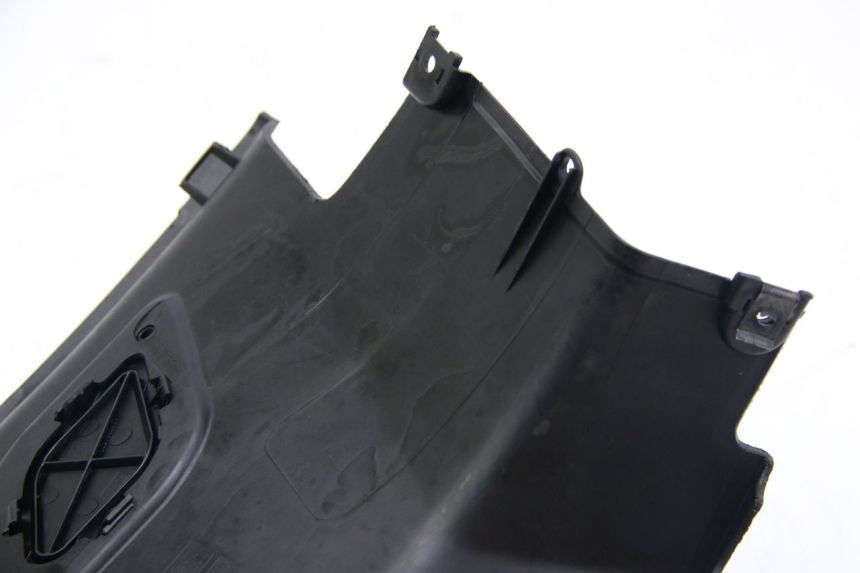 photo de UNTER SITZ VERKLEIDUNG RECHTS PEUGEOT KISBEE 2T 50 (2018 - 2022)