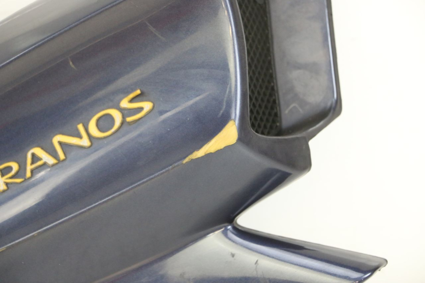 photo de UNTER SITZ VERKLEIDUNG RECHTS RENAULT KOURANOS 125 (2001 - 2004)