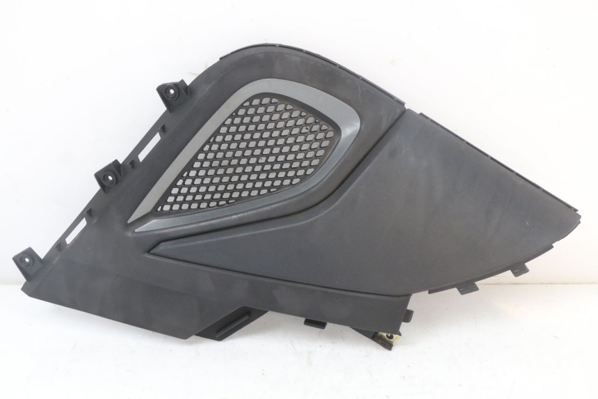 photo de UNTER SITZ VERKLEIDUNG RECHTS KYMCO SUPER 8 4T 50 (2018 - 2020)