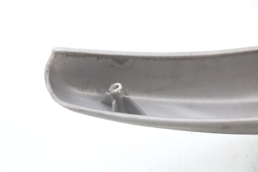 photo de UNTER SITZ VERKLEIDUNG RECHTS PIAGGIO LIBERTY 4T 50 (2004 - 2008)