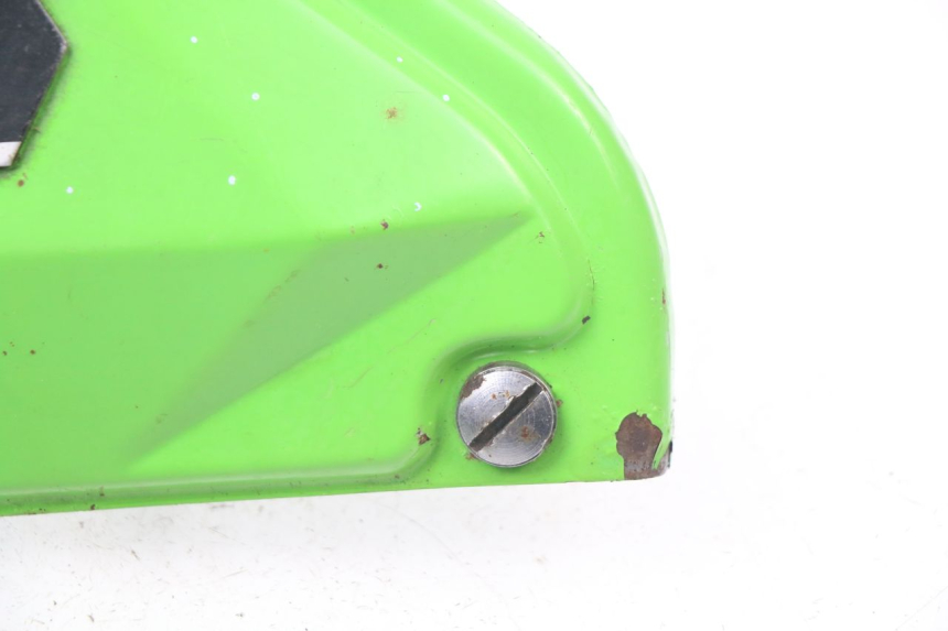 photo de UNTER SITZ VERKLEIDUNG RECHTS MOTOBECANE LT 125 (1970 - 1975)
