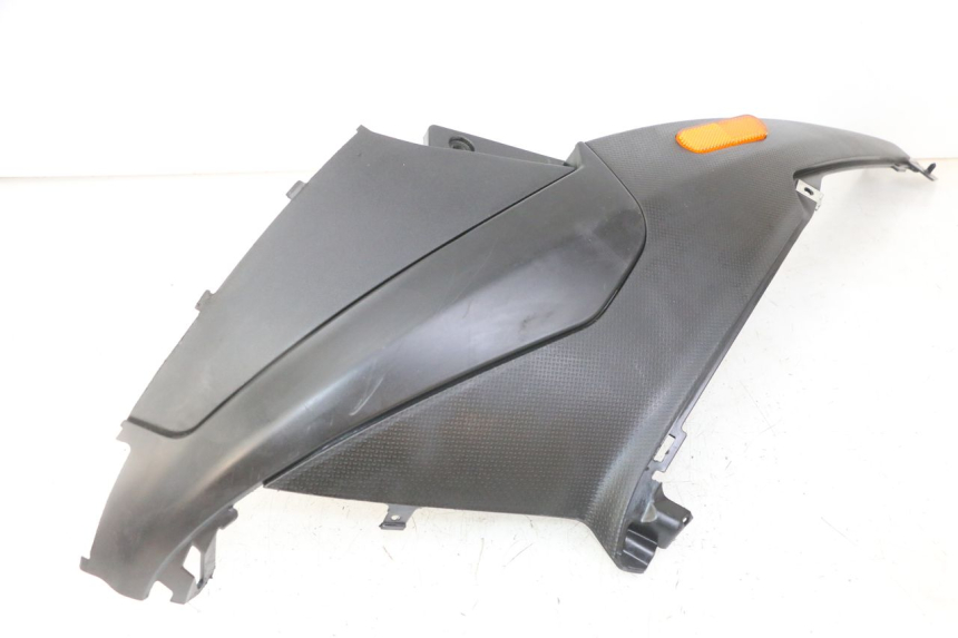 photo de UNTER SITZ VERKLEIDUNG RECHTS PIAGGIO NRG POWER PUREJET 50 (2018 - 2021)
