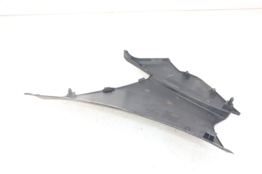 photo de UNTER SITZ VERKLEIDUNG RECHTS HONDA NTV DEAUVILLE ABS 700 (2007 - 2016)