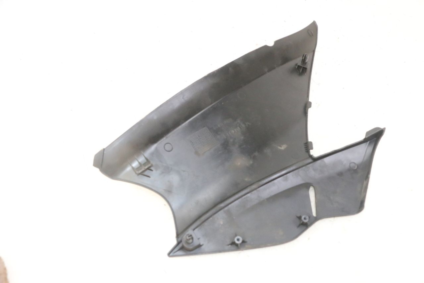 photo de UNTER SITZ VERKLEIDUNG RECHTS HONDA NTV DEAUVILLE ABS 700 (2007 - 2016)