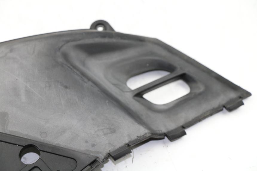 photo de UNTER SITZ VERKLEIDUNG RECHTS KYMCO PEOPLE S 125 (2000 - 2008)