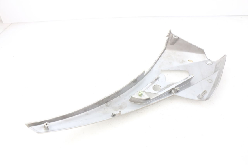 photo de RECHTER SITZBANKDECKEL PEUGEOT GEOPOLIS 400 (2007 - 2013)