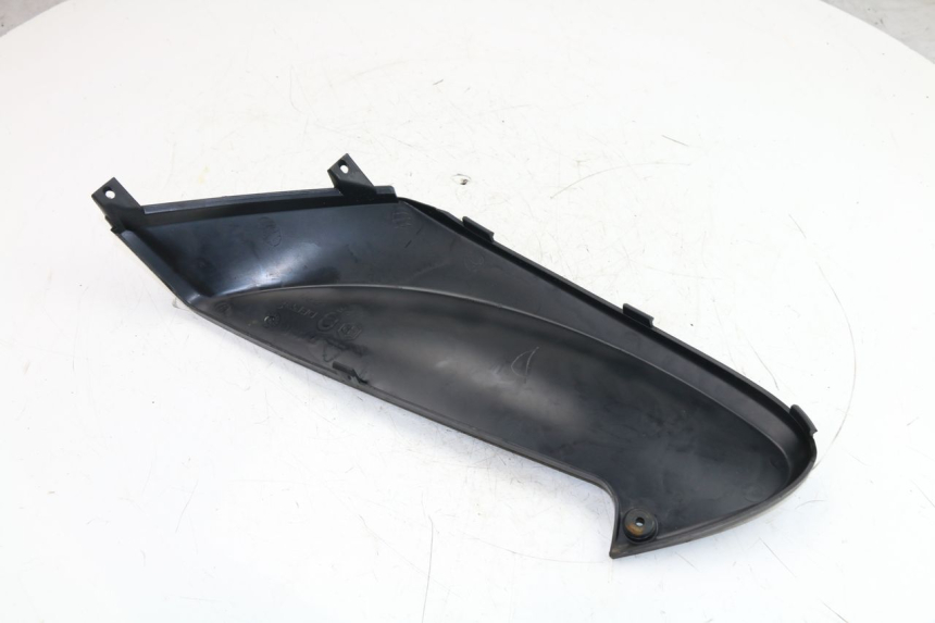 photo de UNTER SITZ VERKLEIDUNG RECHTS PIAGGIO FLY 4T 50 (2004 - 2010)