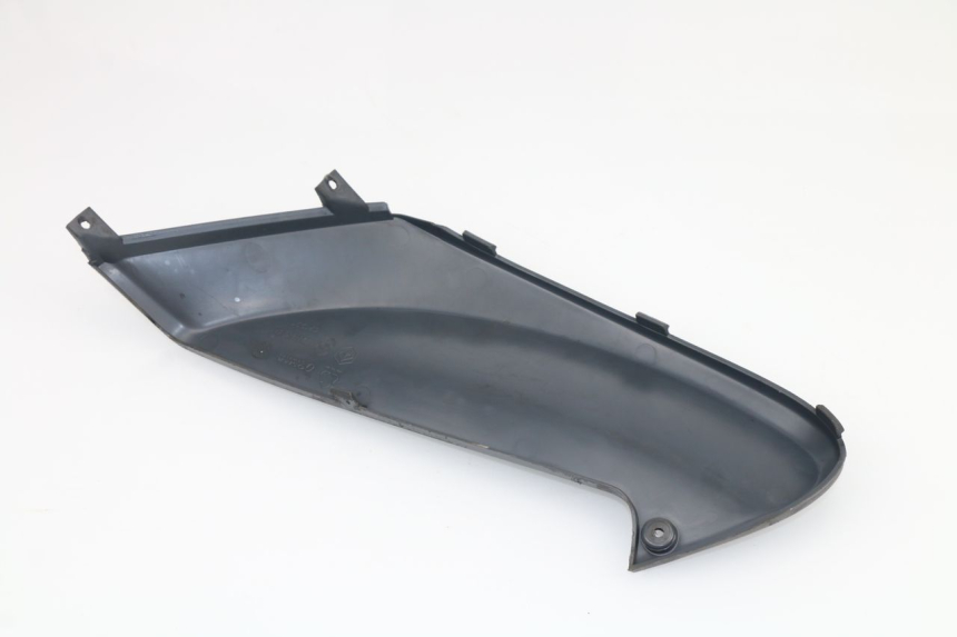 photo de UNTER SITZ VERKLEIDUNG RECHTS PIAGGIO FLY 4T 50 (2004 - 2010)