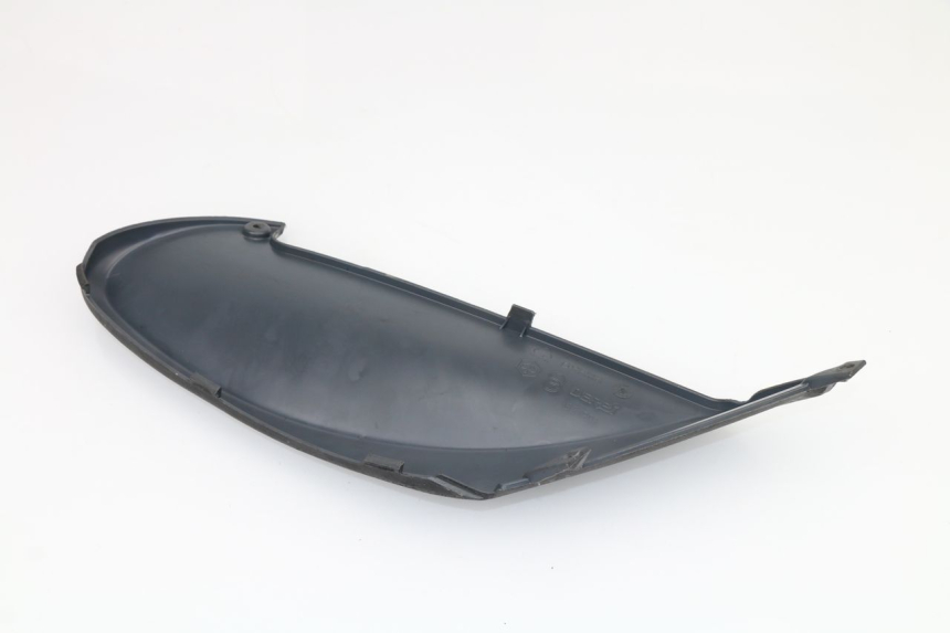 photo de UNTER SITZ VERKLEIDUNG RECHTS PIAGGIO FLY 4T 50 (2004 - 2010)