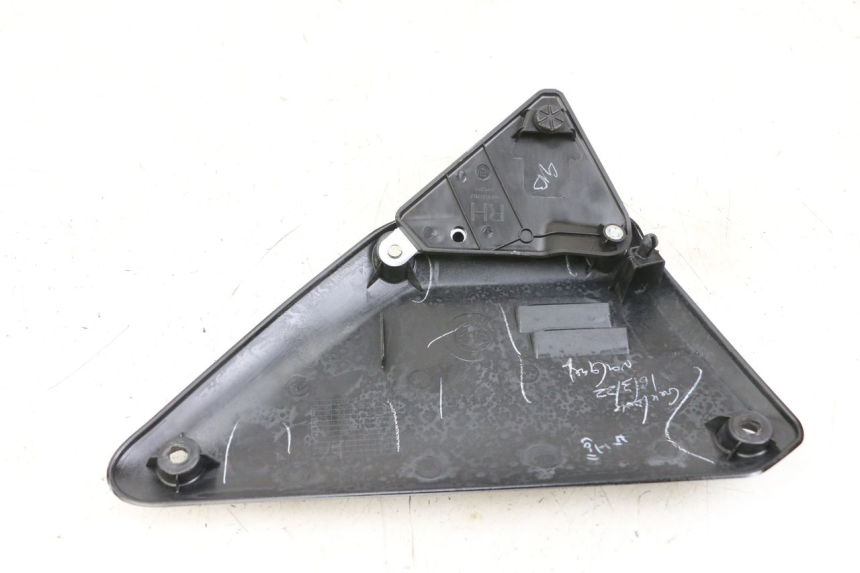 photo de UNTER SITZ VERKLEIDUNG RECHTS ROYAL ENFIELD SCRAM 411 (2022 - 2024)