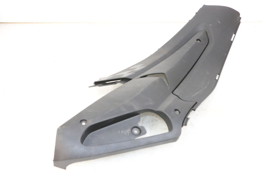 photo de RECHTER SITZBANKDECKEL GILERA RUNNER SP 50 (2009 - 2017)
