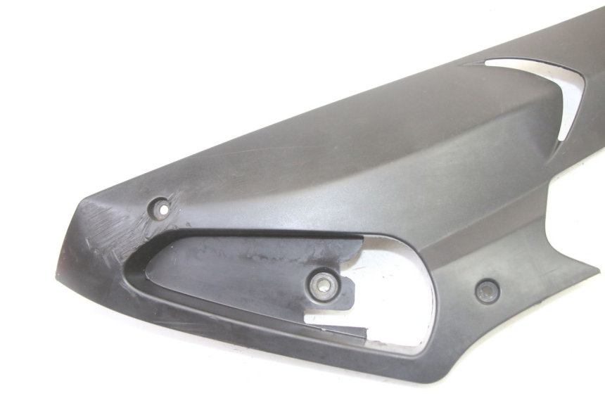 photo de UNTER SITZ VERKLEIDUNG RECHTS GILERA RUNNER SP 50 (2006 - 2008)