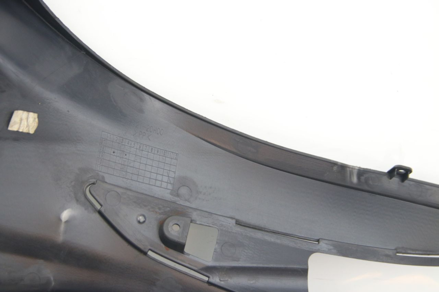 photo de RECHTER SITZBANKDECKEL SUZUKI SIXTEEN 125 (2008 - 2010)