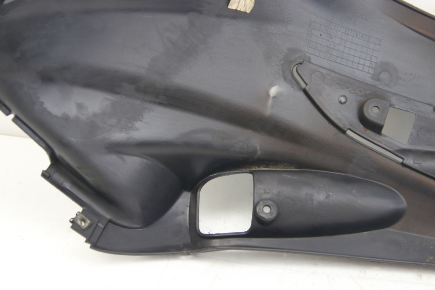 photo de RECHTER SITZBANKDECKEL SUZUKI SIXTEEN 125 (2008 - 2010)