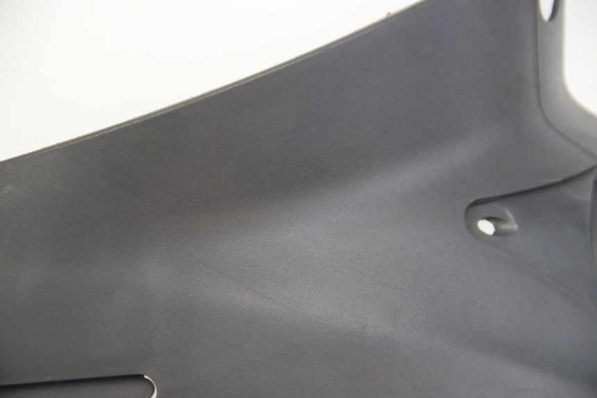 photo de RECHTER SITZBANKDECKEL SUZUKI SIXTEEN 125 (2008 - 2010)